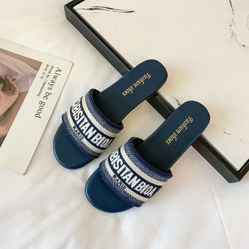 Women's Fashion Flat Slippers  - огляд і ціна Embroidery Letter