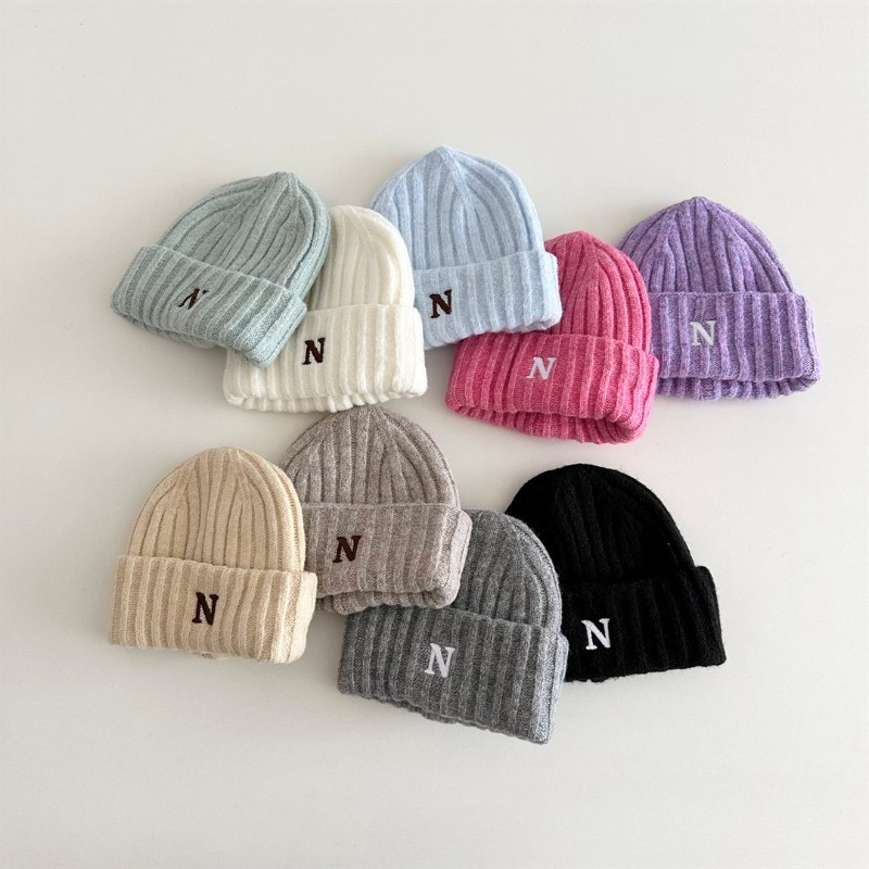 Korean Style Kids Knit Beanie  - огляд і ціна Embroidery Letter N