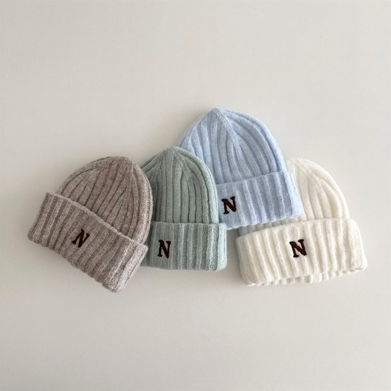 Korean Style Kids Knit Beanie  - огляд і ціна Embroidery Letter N